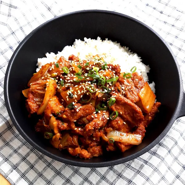 제육덮밥